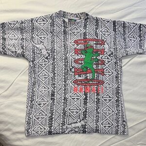Gecko 90s Graphic T-Shirt